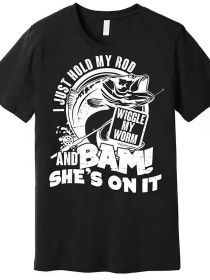 Men's Funny Fishing Graphic T-Shirt - "Hold My Rod and Wiggle My Worm" Black Cotton Short Sleeve Tee, Casual Round Neck, Machine Washable, 100% C (Color: Black, size: S)